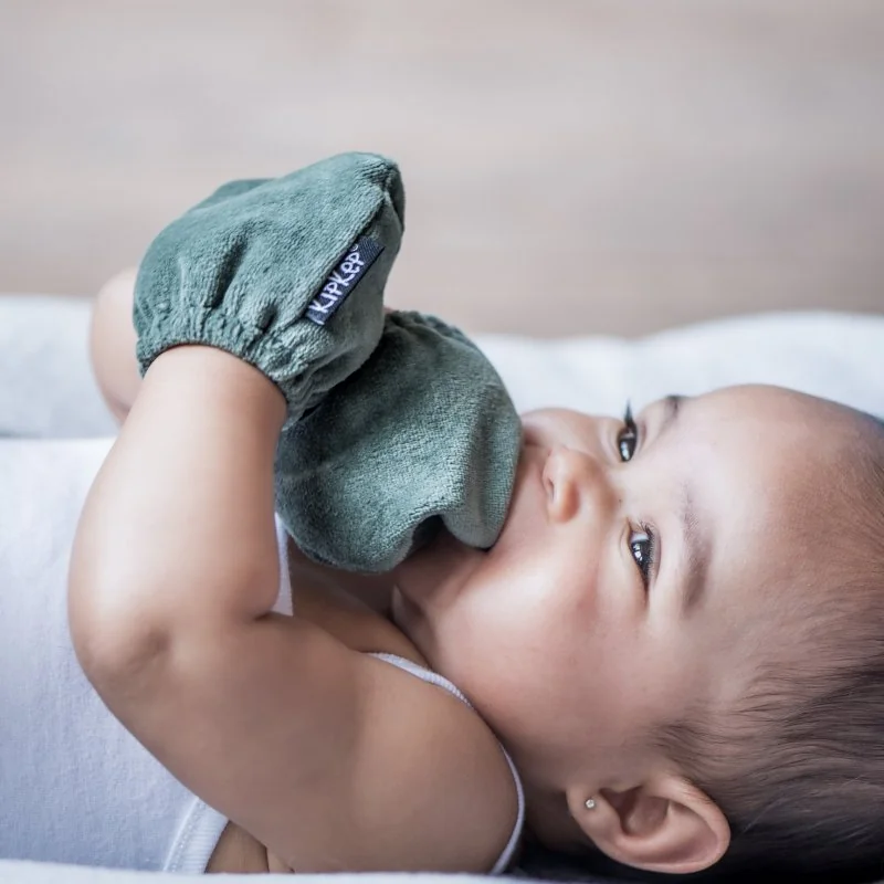 KipKep dětské rukavice proti poškrábání MITTENS Calming Green 