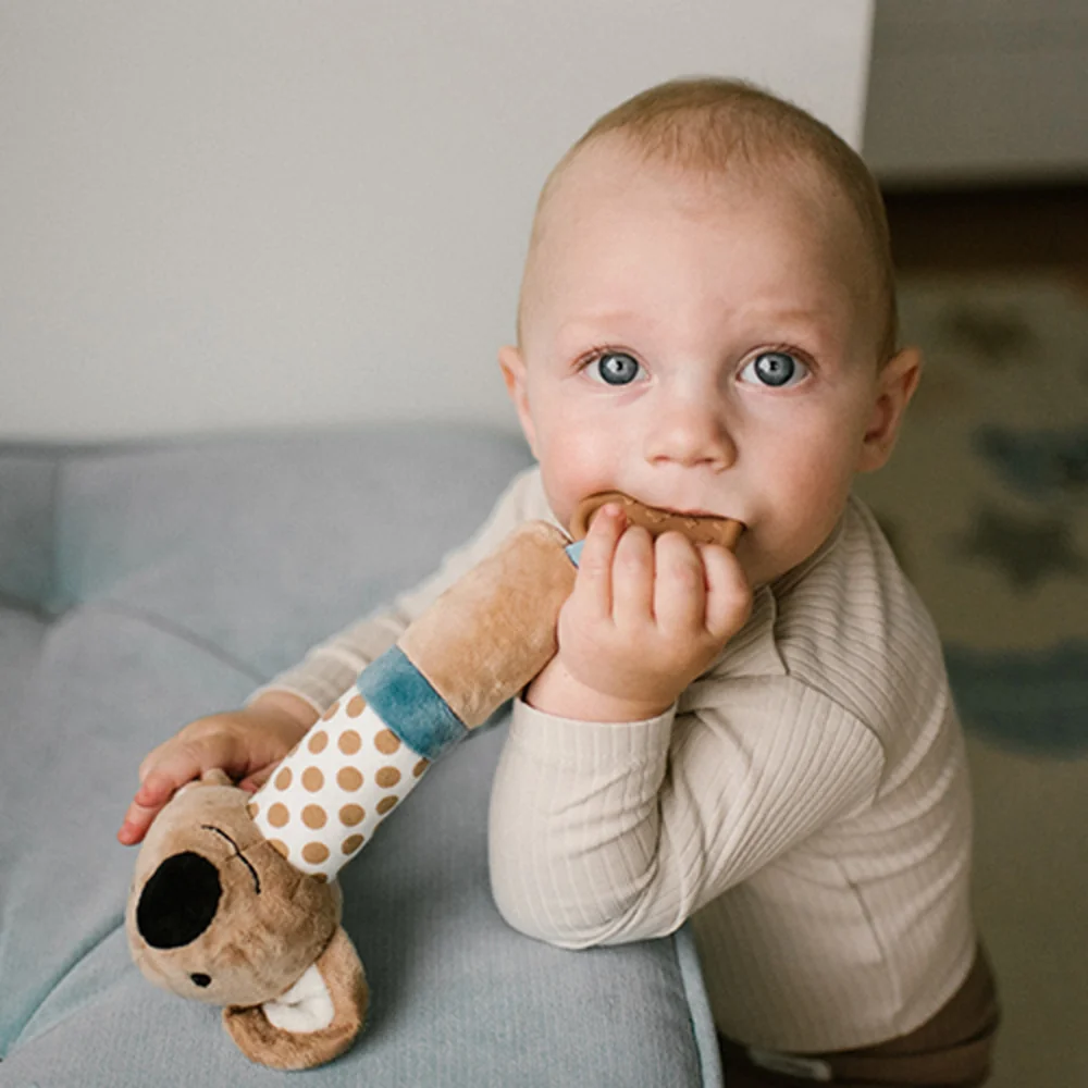 Babyono Plyšová hračka s pískátkem a kousátkem Koala Charlie, béžová 