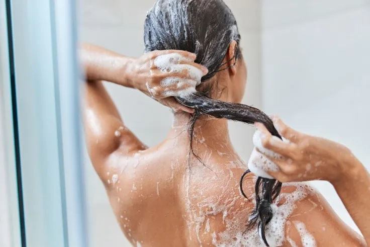 Vyživující šampon na vlasy