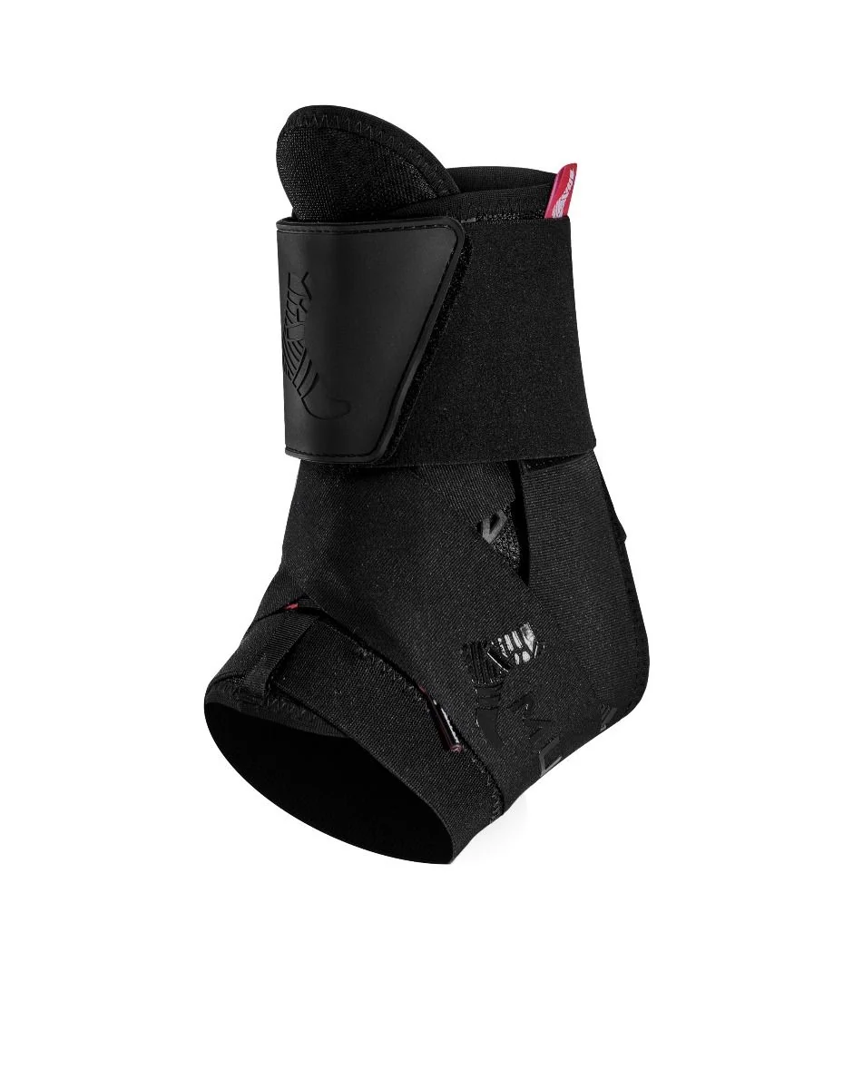 Mueller Sports Medicine The ONE Ankle Brace Premium ortéza na kotník Velikost: S