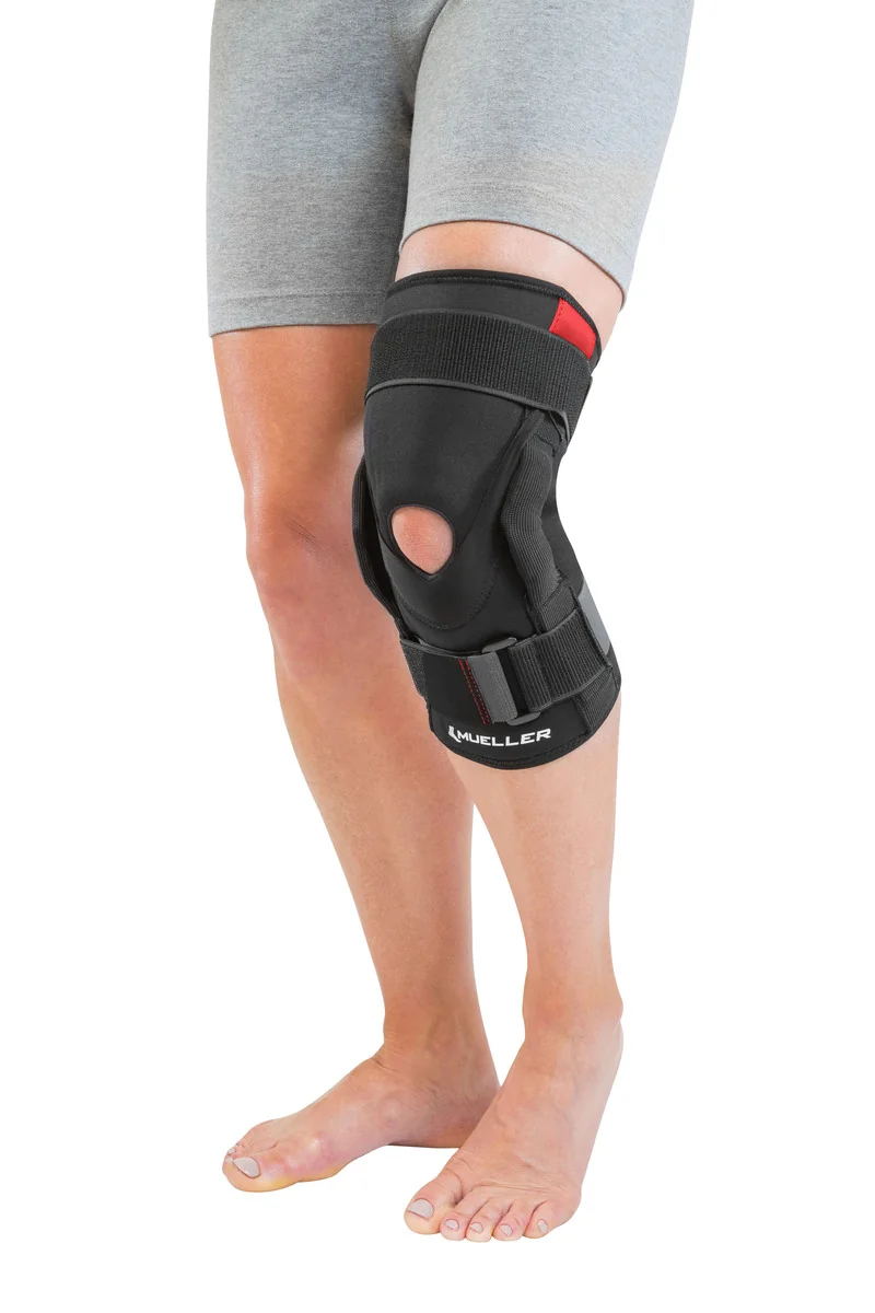 Mueller Sports Medicine Hinged Knee Brace, ortéza na koleno Velikost: M 