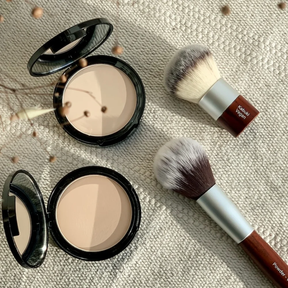 Sandstone Pressed Mineral Foundation odstín N4 minerální make-up 9 g