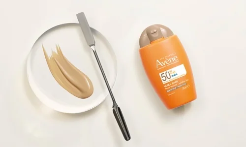 Avène Ultra fluid Perfector SPF50+ 50 ml – vzhled krému