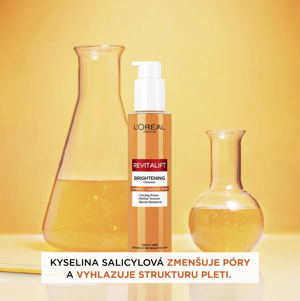 Loréal Paris Revitalift Clinical čisticí pleťová pěna s vitaminem C 150 ml