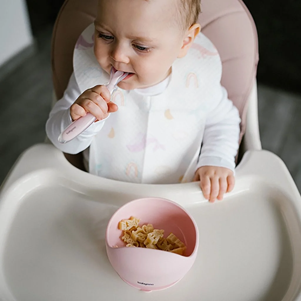 Babyono Silikonová lžička měkká, flexibilní - růžová 