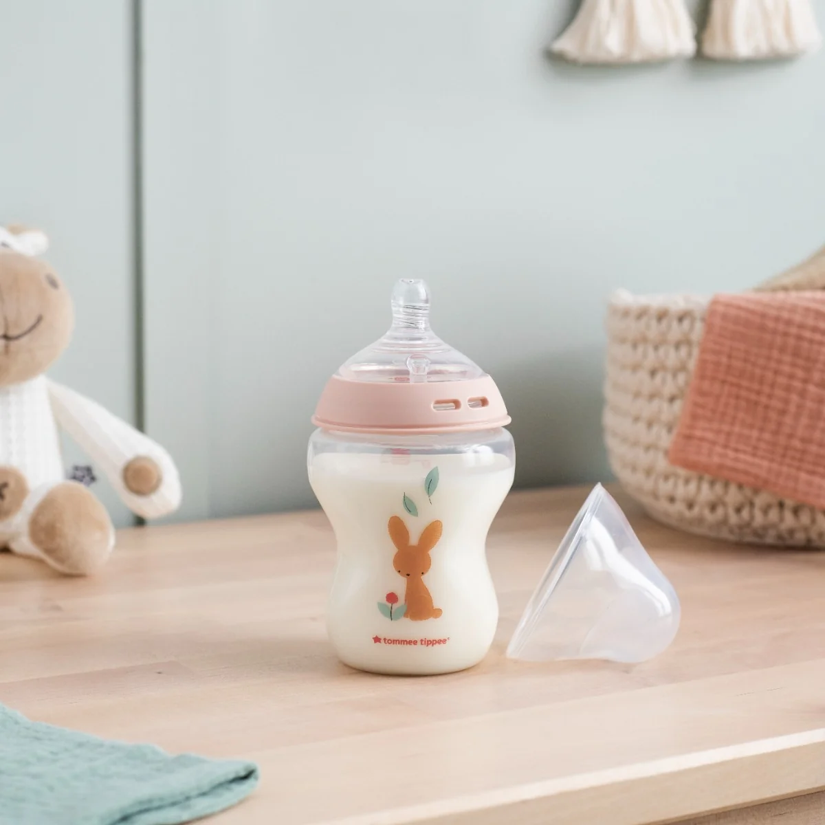 Tommee Tippee Natural Start Samosterilizační kojenecká lahev s Anti-Colic savičkou Pomalý průtok 0m+ 260 ml 2 ks růžová