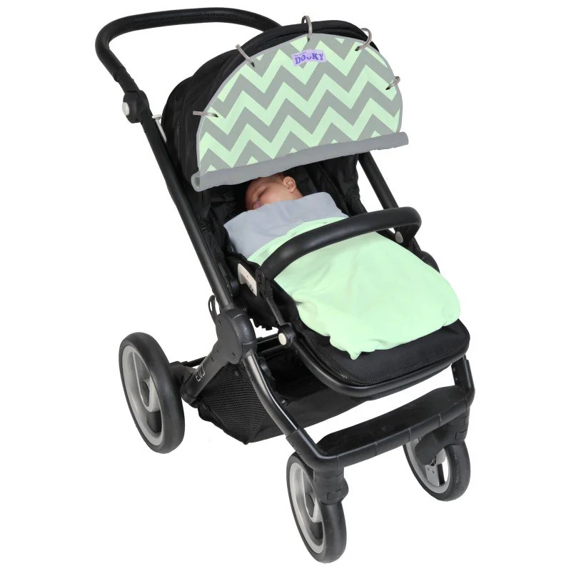 Dooky clona Reversible Mint/Grey Chevron 