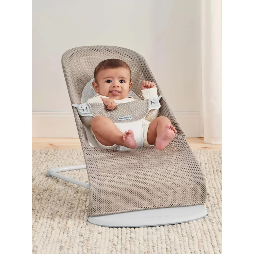 BabyBjörn Lehátko Balance Soft Grey Beige/White mesh, světle šedá konstrukce 