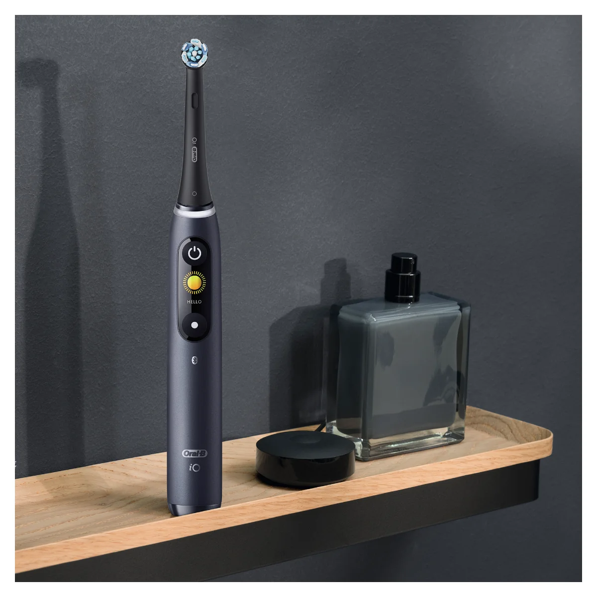 Oral-B iO8 Series Black Onyx elektrický zubní kartáček