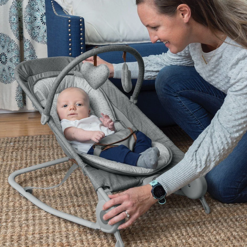 Ingenuity Lehátko Summer™ 2-in-1 Bouncer & Rocker Duo 